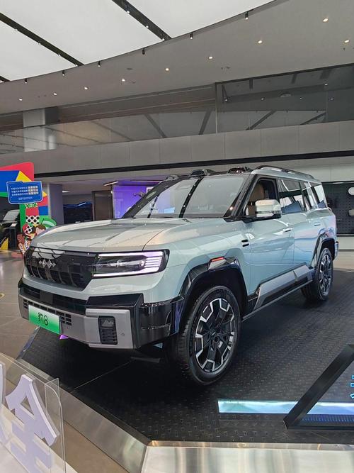 佛山147比亚迪方程豹硬派越野的爆款，英菲尼迪35周年与你共成长